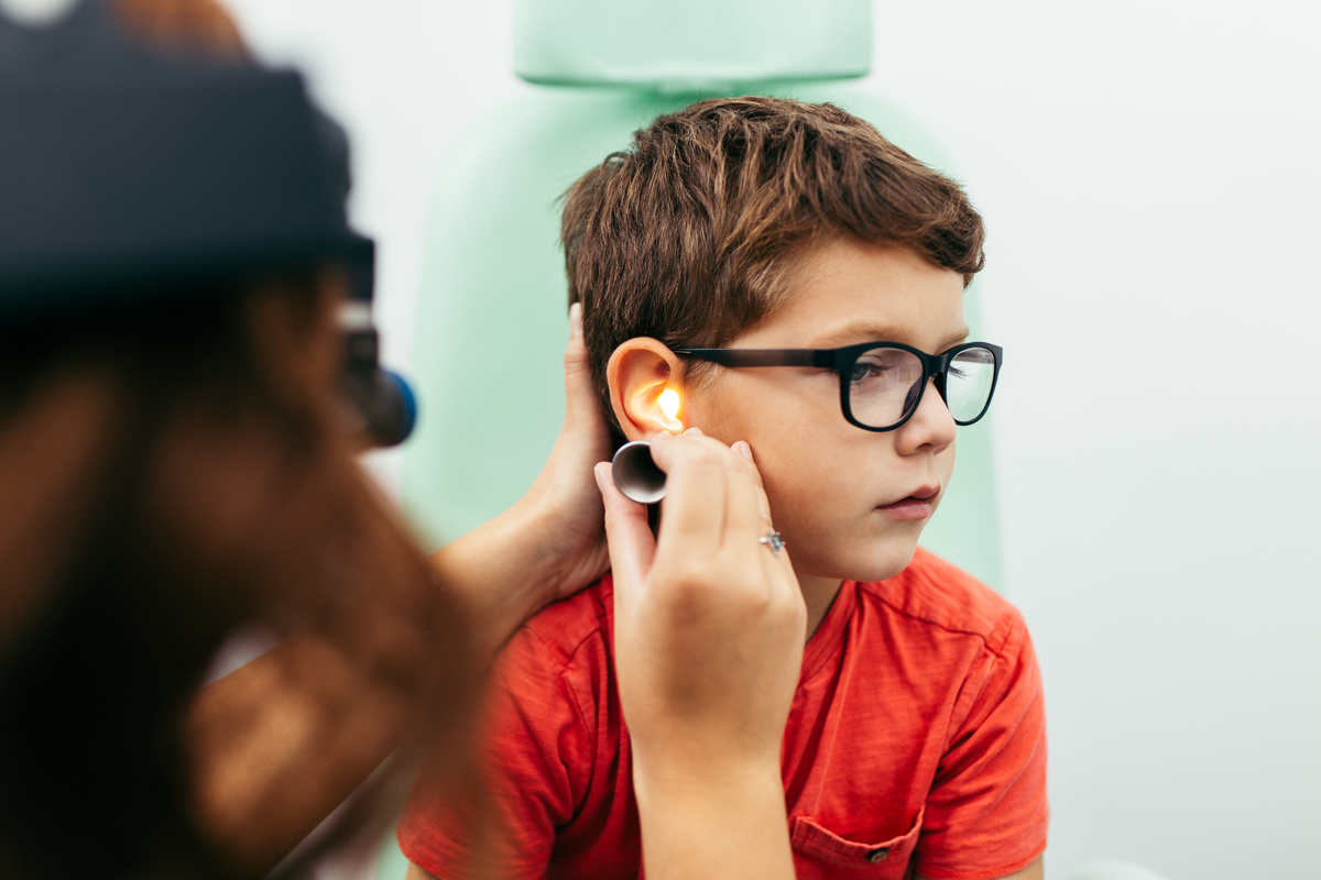 la surdité chez l'enfant