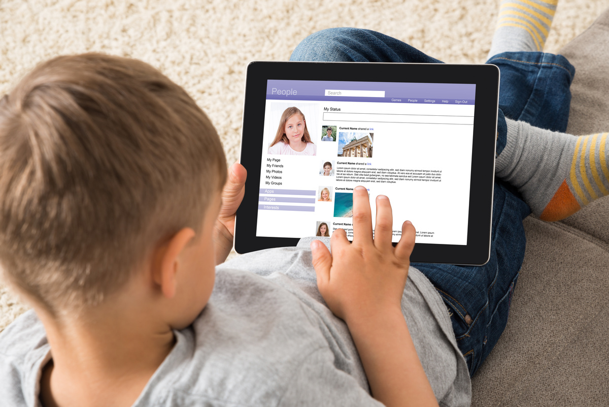 protection enfant réseaux sociaux